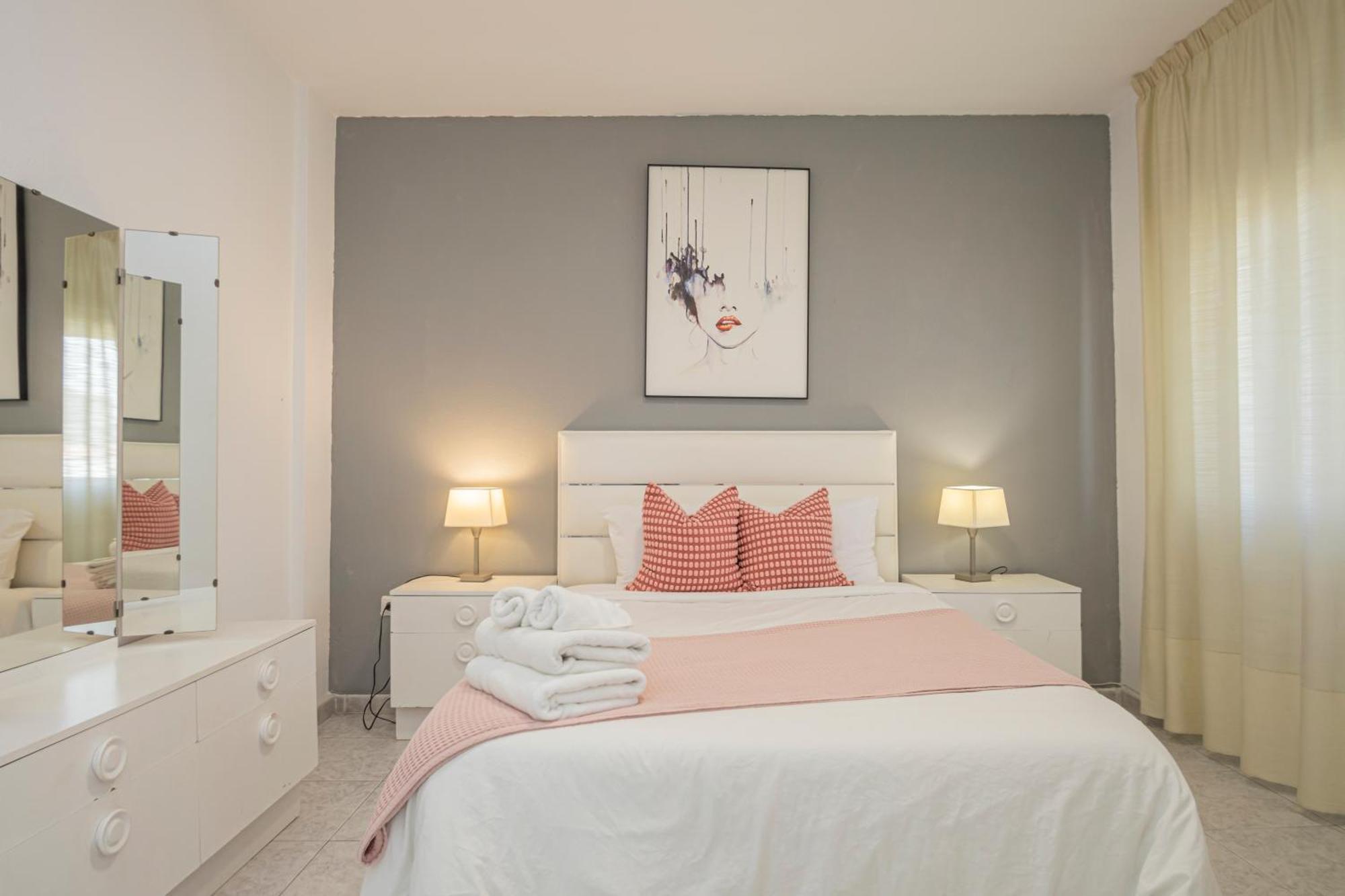 Perfect Getaway In Triana - 15M Walk Giralda Apartment Seville Exterior photo